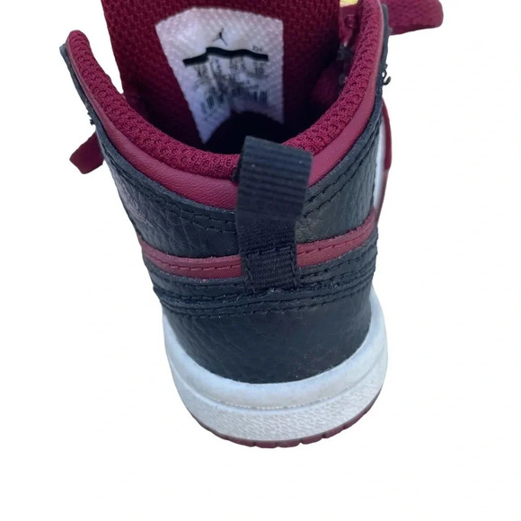Air Jordan 1 Mid Team Red/Black  Toddler Shoes - Picture 5 of 9